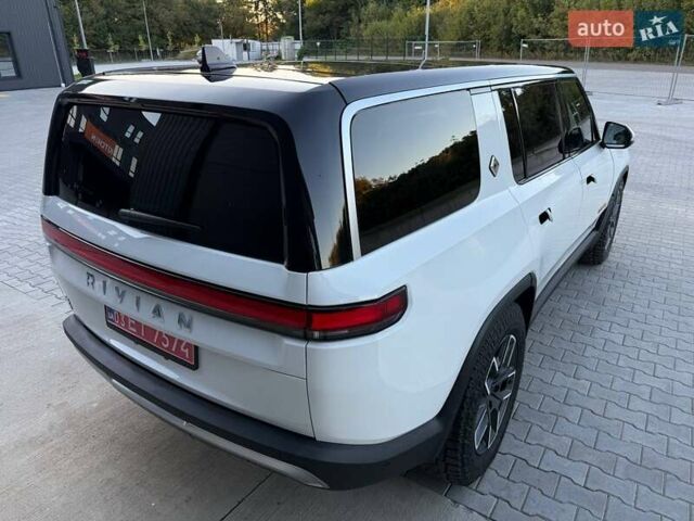 Белый Rivian R1S, объемом двигателя 0 л и пробегом 19 тыс. км за 47777 $, фото 70 на Automoto.ua