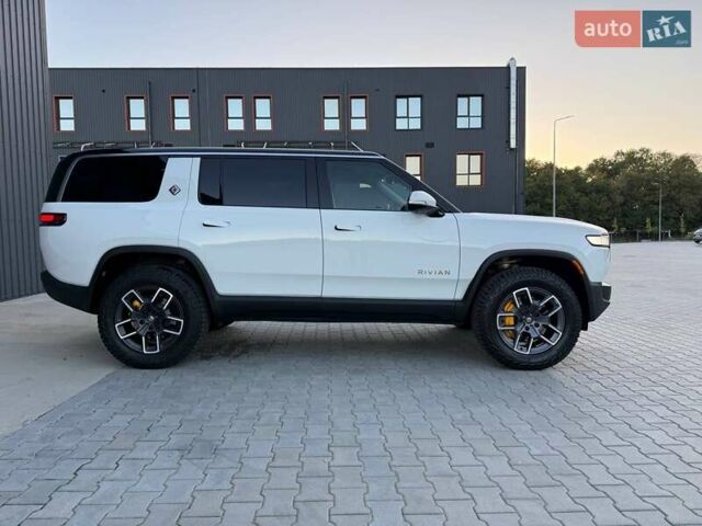 Белый Rivian R1S, объемом двигателя 0 л и пробегом 19 тыс. км за 47777 $, фото 65 на Automoto.ua