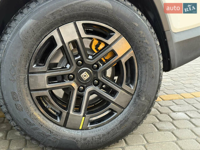 Белый Rivian R1S, объемом двигателя 0 л и пробегом 35 тыс. км за 58000 $, фото 14 на Automoto.ua