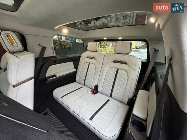 Белый Rivian R1S, объемом двигателя 0 л и пробегом 21 тыс. км за 55000 $, фото 11 на Automoto.ua