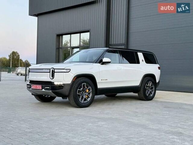 Белый Rivian R1S, объемом двигателя 0 л и пробегом 19 тыс. км за 47777 $, фото 187 на Automoto.ua