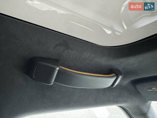 Білий Rivian R1S, об'ємом двигуна 0 л та пробігом 5 тис. км за 49999 $, фото 44 на Automoto.ua