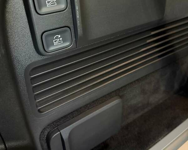 Білий Rivian R1S, об'ємом двигуна 0 л та пробігом 5 тис. км за 49999 $, фото 58 на Automoto.ua