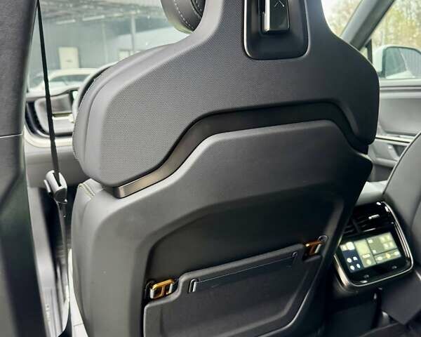 Білий Rivian R1S, об'ємом двигуна 0 л та пробігом 5 тис. км за 49999 $, фото 42 на Automoto.ua