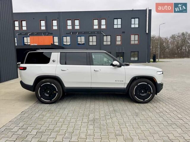 Білий Rivian R1S, об'ємом двигуна 0 л та пробігом 5 тис. км за 49999 $, фото 18 на Automoto.ua