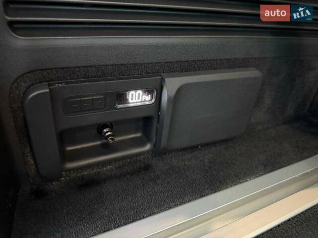 Білий Rivian R1S, об'ємом двигуна 0 л та пробігом 5 тис. км за 49999 $, фото 55 на Automoto.ua