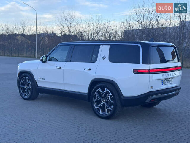 Rivian R1S 2025 в Виннице на Automoto.ua Белый Rivian R1S, объемом двигателя 0 л и пробегом 6 тыс. км за 65000 $, фото 6 на Automoto.ua