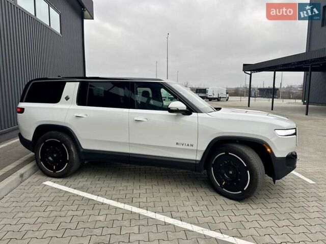 Білий Rivian R1S, об'ємом двигуна 0 л та пробігом 5 тис. км за 49999 $, фото 11 на Automoto.ua