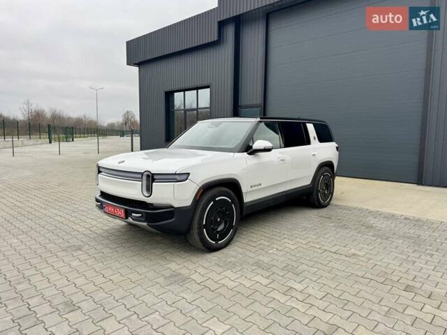 Білий Rivian R1S, об'ємом двигуна 0 л та пробігом 5 тис. км за 49999 $, фото 7 на Automoto.ua