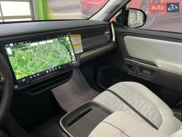 Черный Rivian R1S, объемом двигателя 0 л и пробегом 1 тыс. км за 81000 $, фото 26 на Automoto.ua