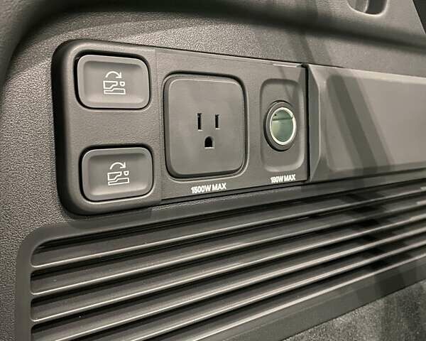 Черный Rivian R1S, объемом двигателя 0 л и пробегом 1 тыс. км за 81000 $, фото 12 на Automoto.ua