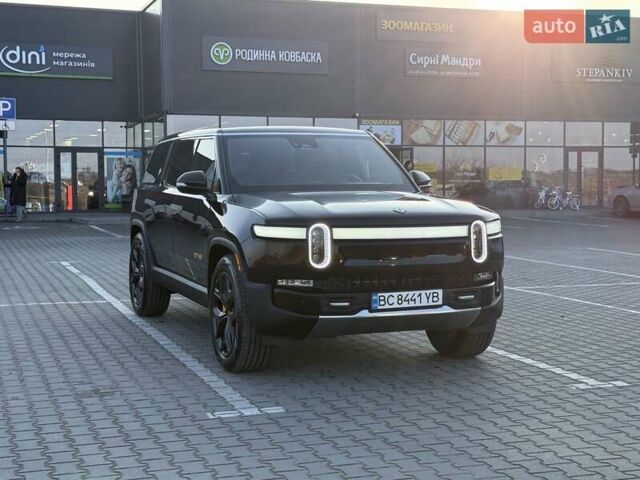 Чорний Rivian R1S, об'ємом двигуна 0 л та пробігом 4 тис. км за 60999 $, фото 25 на Automoto.ua