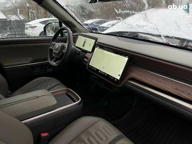 Rivian R1S, объемом двигателя 4.25 л и пробегом 25 тыс. км за 35000 $, фото 12 на Automoto.ua
