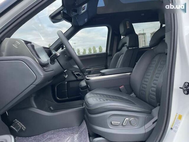 Rivian R1S 2022 в Киеве на Automoto.ua Rivian R1S, объемом двигателя 0 л и пробегом 23 тыс. км за 48500 $, фото 24 на Automoto.ua