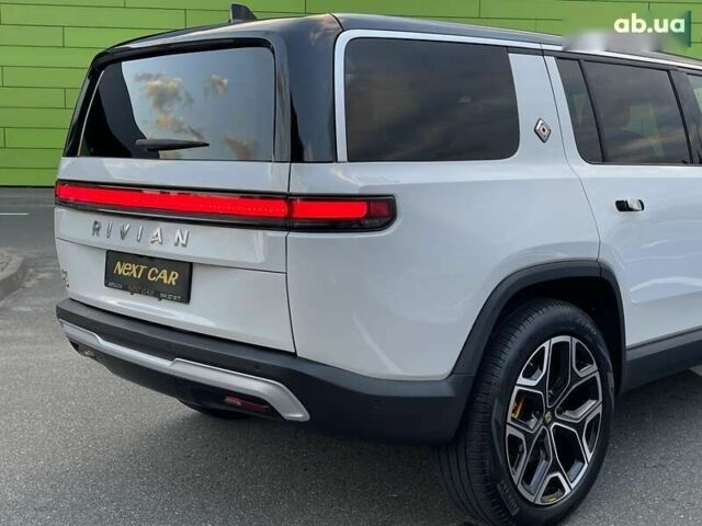 Rivian R1S 2022 в Киеве на Automoto.ua Rivian R1S, объемом двигателя 0 л и пробегом 23 тыс. км за 48500 $, фото 9 на Automoto.ua