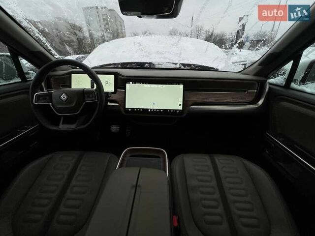 Rivian R1S, объемом двигателя 0 л и пробегом 25 тыс. км за 35000 $, фото 16 на Automoto.ua