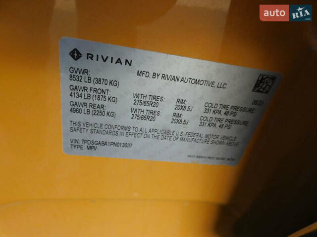 Желтый Rivian R1S, объемом двигателя 0 л и пробегом 16 тыс. км за 29900 $, фото 7 на Automoto.ua