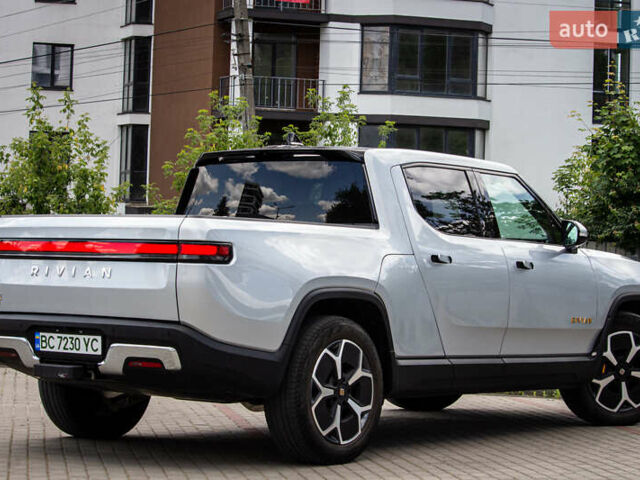 Сірий Rivian R1S, об'ємом двигуна 0 л та пробігом 54 тис. км за 52000 $, фото 37 на Automoto.ua