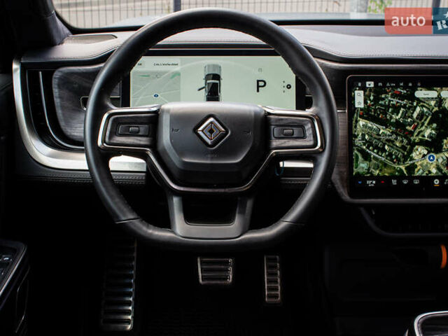 Сірий Rivian R1S, об'ємом двигуна 0 л та пробігом 54 тис. км за 52000 $, фото 54 на Automoto.ua