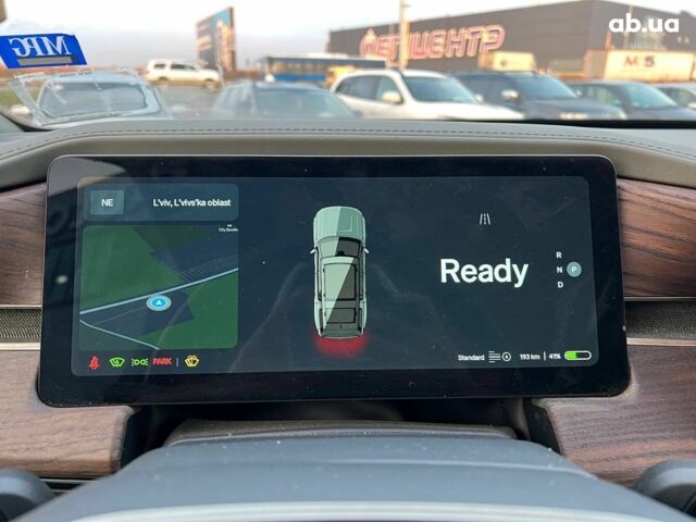 Серый Rivian R1S, объемом двигателя 0 л и пробегом 29 тыс. км за 57490 $, фото 22 на Automoto.ua