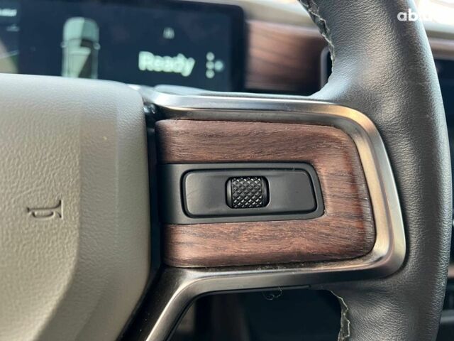 Серый Rivian R1S, объемом двигателя 0 л и пробегом 29 тыс. км за 57490 $, фото 26 на Automoto.ua