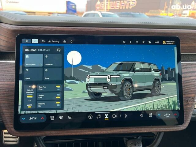 Серый Rivian R1S, объемом двигателя 0 л и пробегом 29 тыс. км за 57490 $, фото 28 на Automoto.ua