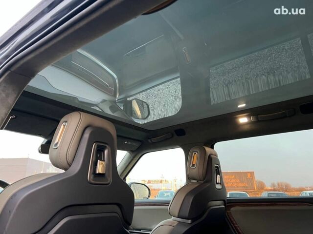 Серый Rivian R1S, объемом двигателя 0 л и пробегом 29 тыс. км за 57490 $, фото 40 на Automoto.ua