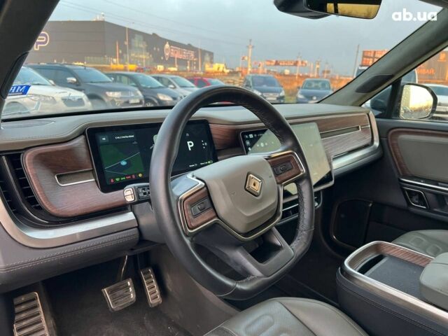 Серый Rivian R1S, объемом двигателя 0 л и пробегом 29 тыс. км за 57490 $, фото 19 на Automoto.ua