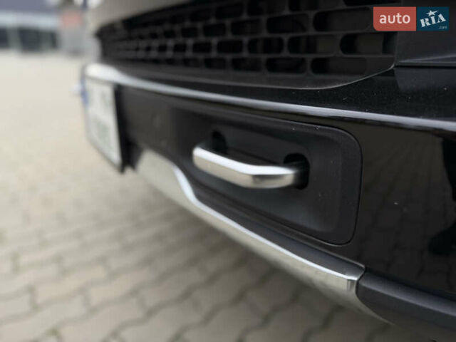 Сірий Rivian R1S, об'ємом двигуна 0 л та пробігом 42 тис. км за 54500 $, фото 38 на Automoto.ua