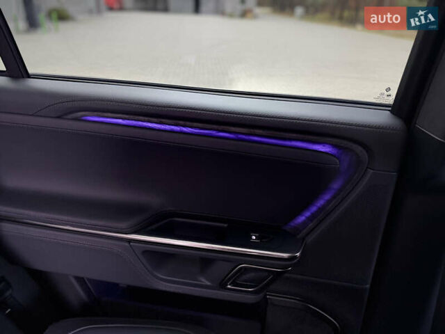 Сірий Rivian R1S, об'ємом двигуна 0 л та пробігом 42 тис. км за 54500 $, фото 34 на Automoto.ua