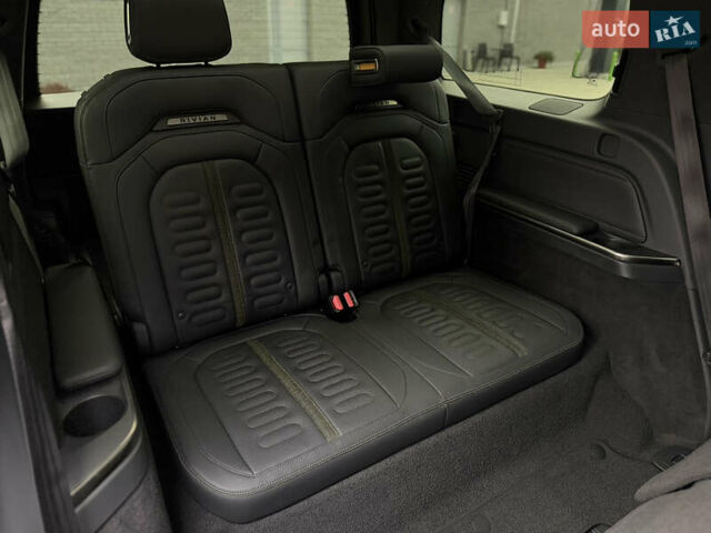 Сірий Rivian R1S, об'ємом двигуна 0 л та пробігом 42 тис. км за 54500 $, фото 29 на Automoto.ua