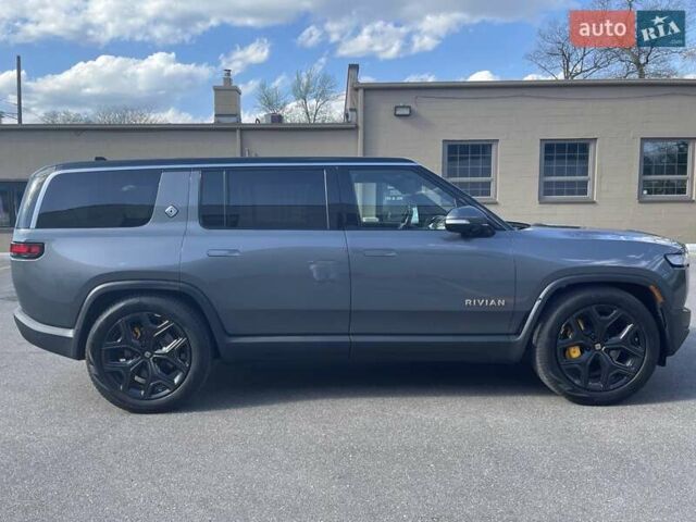 Серый Rivian R1S, объемом двигателя 0 л и пробегом 13 тыс. км за 70000 $, фото 2 на Automoto.ua