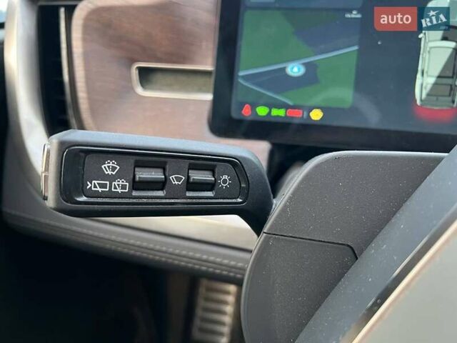 Серый Rivian R1S, объемом двигателя 0 л и пробегом 29 тыс. км за 57490 $, фото 25 на Automoto.ua