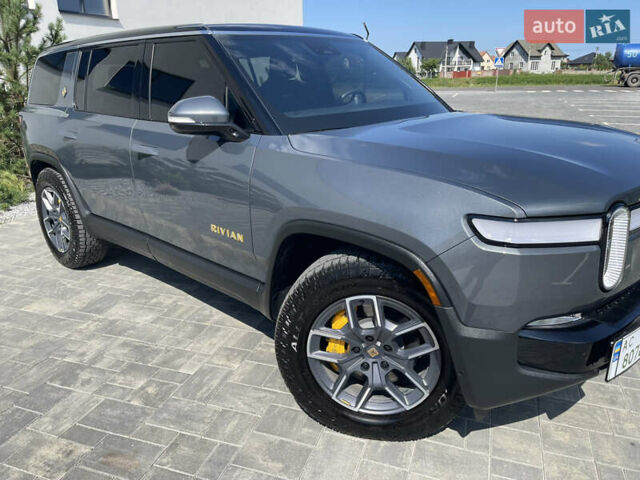 Серый Rivian R1S, объемом двигателя 0 л и пробегом 21 тыс. км за 58000 $, фото 18 на Automoto.ua