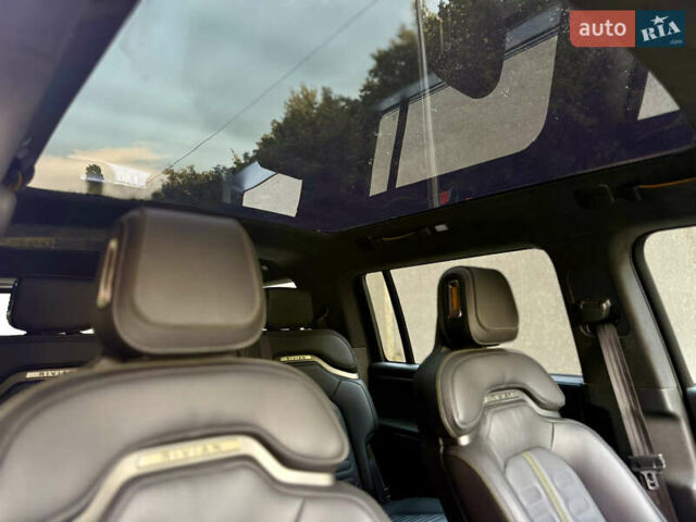 Серый Rivian R1S, объемом двигателя 0 л и пробегом 13 тыс. км за 49000 $, фото 19 на Automoto.ua