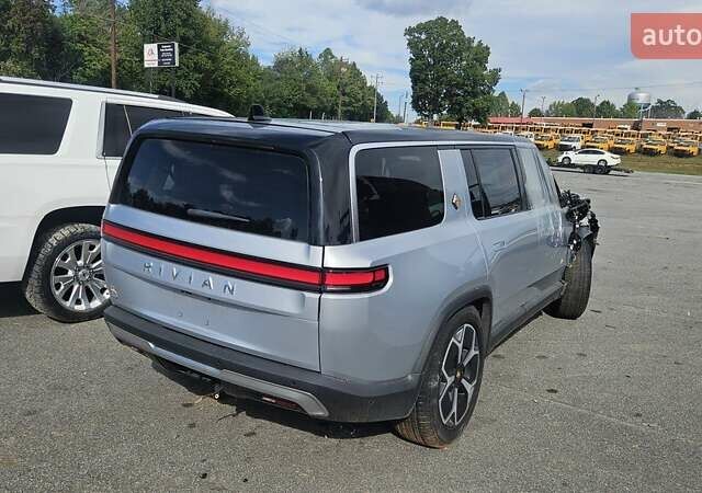 Сірий Rivian R1S, об'ємом двигуна 0 л та пробігом 13 тис. км за 32100 $, фото 2 на Automoto.ua
