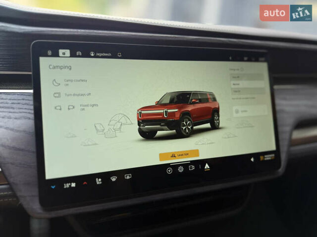 Серый Rivian R1S, объемом двигателя 0 л и пробегом 13 тыс. км за 49000 $, фото 27 на Automoto.ua