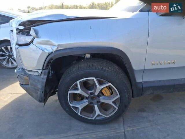 Сірий Rivian R1S, об'ємом двигуна 0 л та пробігом 13 тис. км за 32100 $, фото 22 на Automoto.ua