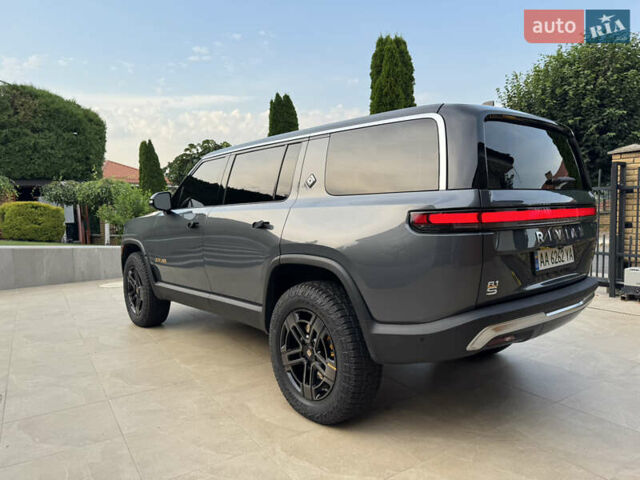 Серый Rivian R1S, объемом двигателя 0 л и пробегом 17 тыс. км за 82500 $, фото 24 на Automoto.ua