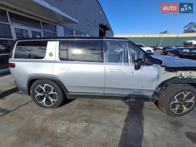 Сірий Rivian R1S, об'ємом двигуна 0 л та пробігом 13 тис. км за 32100 $, фото 18 на Automoto.ua