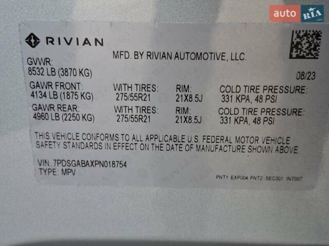 Сірий Rivian R1S, об'ємом двигуна 0 л та пробігом 13 тис. км за 32100 $, фото 20 на Automoto.ua