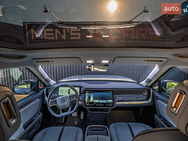 Серый Rivian R1S, объемом двигателя 0 л и пробегом 10 тыс. км за 49900 $, фото 29 на Automoto.ua