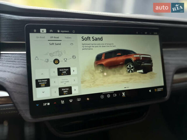 Серый Rivian R1S, объемом двигателя 0 л и пробегом 13 тыс. км за 49000 $, фото 29 на Automoto.ua