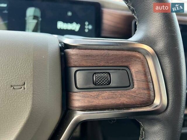 Серый Rivian R1S, объемом двигателя 0 л и пробегом 29 тыс. км за 57490 $, фото 26 на Automoto.ua