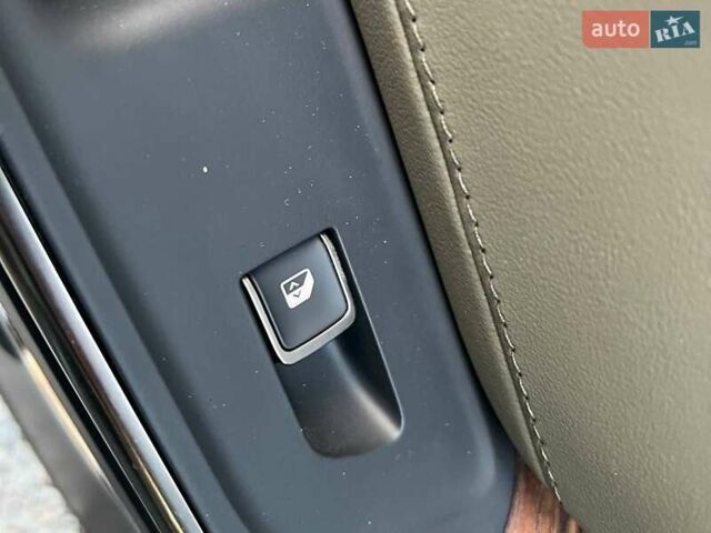 Серый Rivian R1S, объемом двигателя 0 л и пробегом 29 тыс. км за 57490 $, фото 34 на Automoto.ua