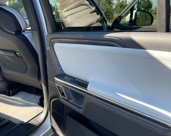 Сірий Rivian R1S, об'ємом двигуна 0 л та пробігом 2 тис. км за 47500 $, фото 35 на Automoto.ua