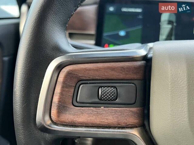 Серый Rivian R1S, объемом двигателя 0 л и пробегом 29 тыс. км за 57490 $, фото 27 на Automoto.ua