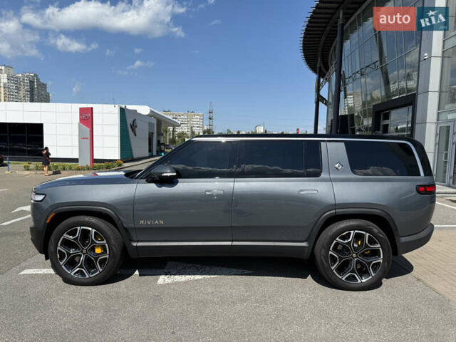 Серый Rivian R1S, объемом двигателя 0 л и пробегом 22 тыс. км за 49999 $, фото 6 на Automoto.ua
