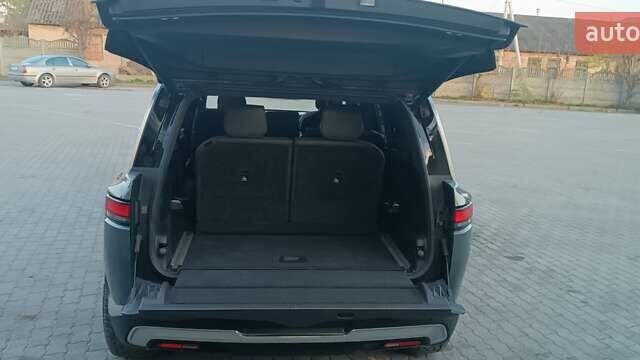 Серый Rivian R1S, объемом двигателя 0 л и пробегом 18 тыс. км за 47000 $, фото 14 на Automoto.ua