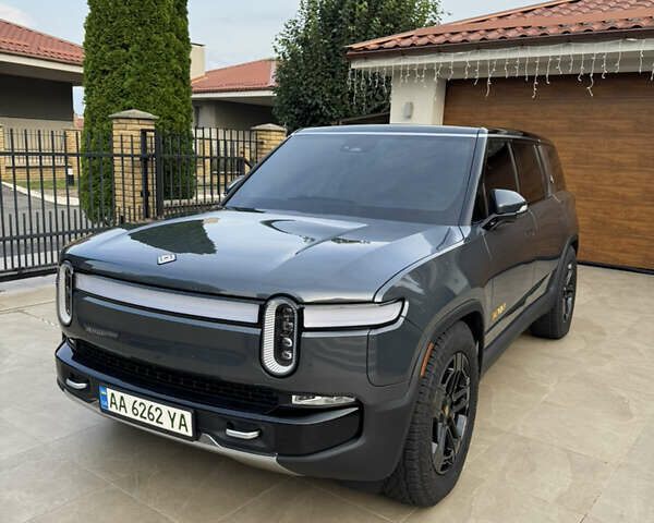 Серый Rivian R1S, объемом двигателя 0 л и пробегом 17 тыс. км за 82500 $, фото 20 на Automoto.ua